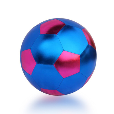 OEM ODM Aceptado 2021 Balón de playa inflable Juguetes para niños Pvc Ball con cubierta metálica