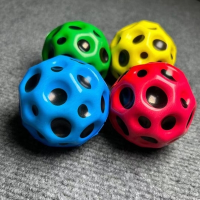 Espacio de juegos al aire libre en interiores Galaxia Bouncy Ball Stress Ball para la coordinación ojo-mano