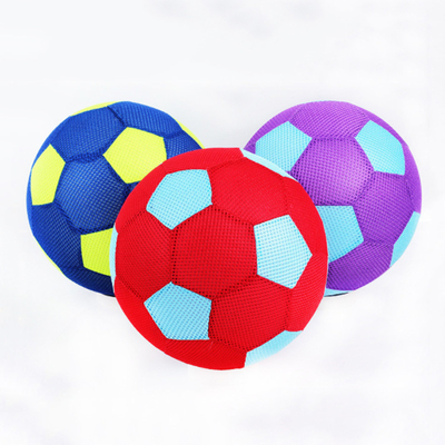 Bola de juguete inflada ligera diseñada para la coordinación y el equilibrio de los niños pequeños