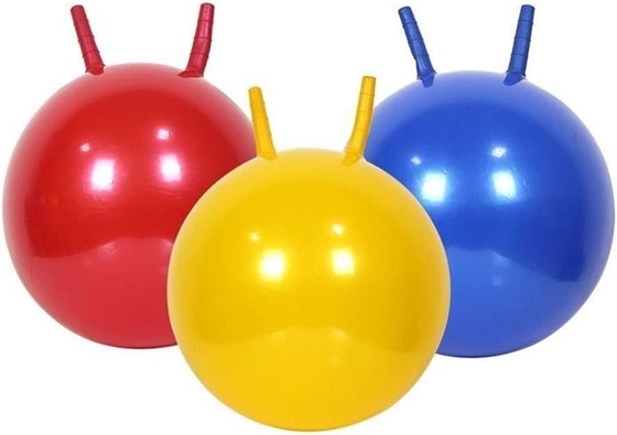 Diversión al aire libre Esencial Unisex Jumping Ball con cubierta de peluche esponjoso y diseño de arco iris