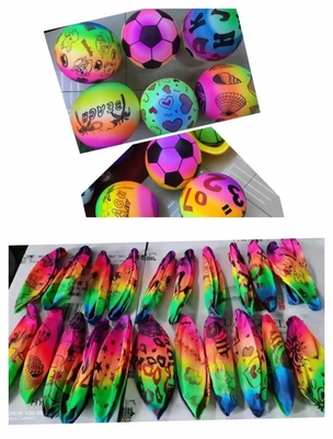 Juego y diversión para adultos Bouncing 9 pulgadas de PVC de la pelota de playa con novedad de diseño de arco iris