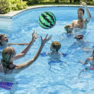 Fútbol inflable de plástico de 22,5 cm personalizado para impresión en relieve en juegos al aire libre