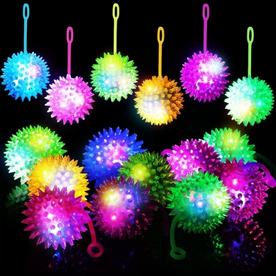 6.5CM/7.5CM LED luz intermitente bola puntiaguda perfecta para las celebraciones de luz de los niños