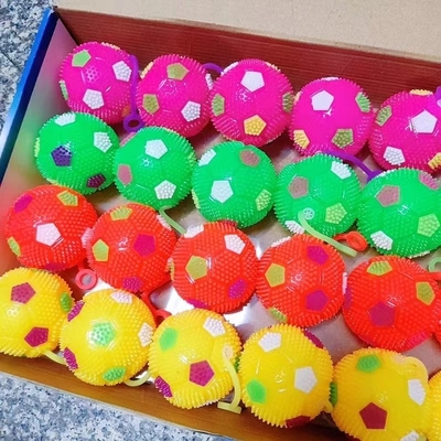 Descripción Bola LED de luz puntiaguda Multicolor intermitente Bola chillona