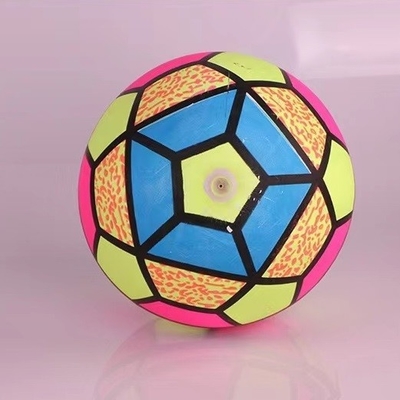 Logotipo personalizado Color brillante Impresión completa Bola de juguete de PVC de vinilo para entretenimiento al aire libre e interior