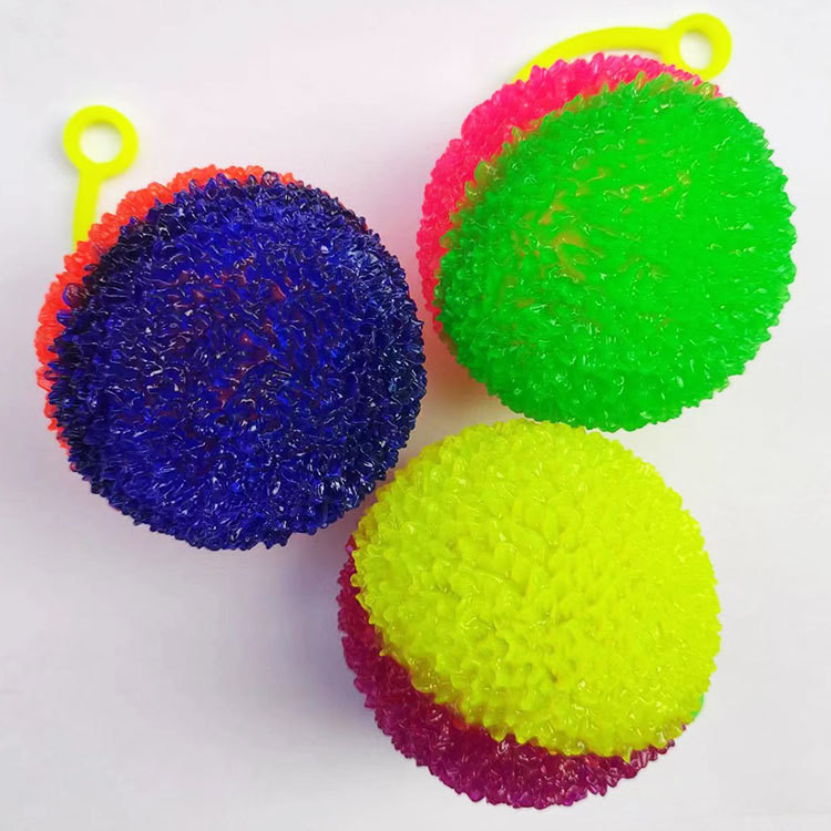 6.5CM/7.5CM LED luz intermitente bola puntiaguda perfecta para las celebraciones de luz de los niños
